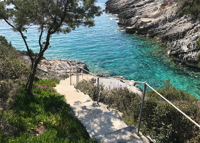 Contessa Robinson House Holiday home