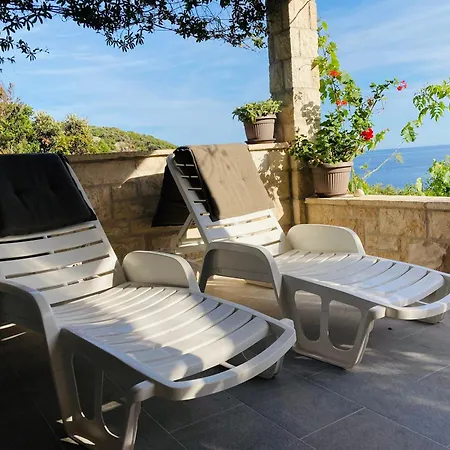 Contessa Robinson House Holiday home *