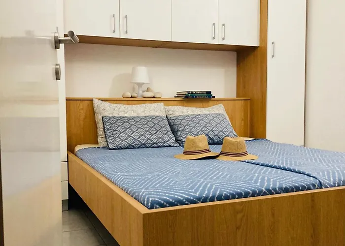 Contessa Robinson House Holiday home